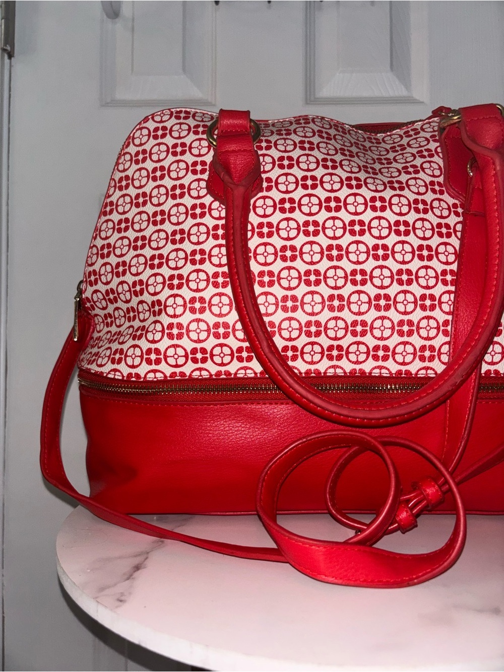 IMAN Red and White Patterned Shoulder Satchel - Picture 5 of 16